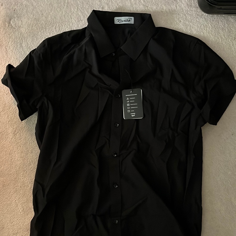 Reverb black men’s stretchy button up